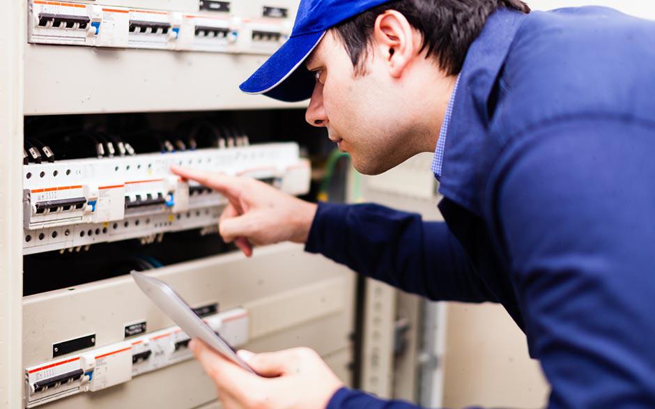 travail électricien Avon